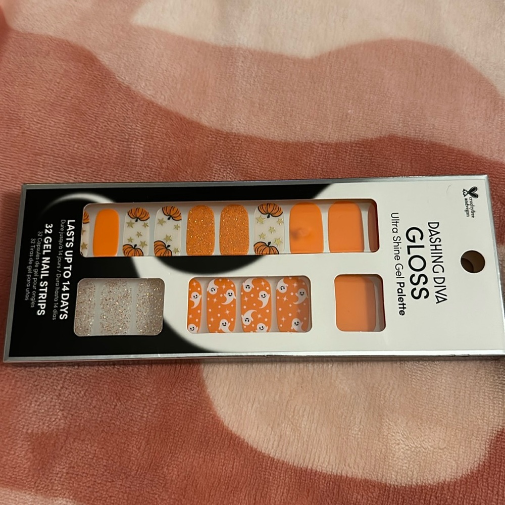Dashing Diva Gloss Halloween Pumpkin Charm Gel Nail Strips - Picture 4 of 6